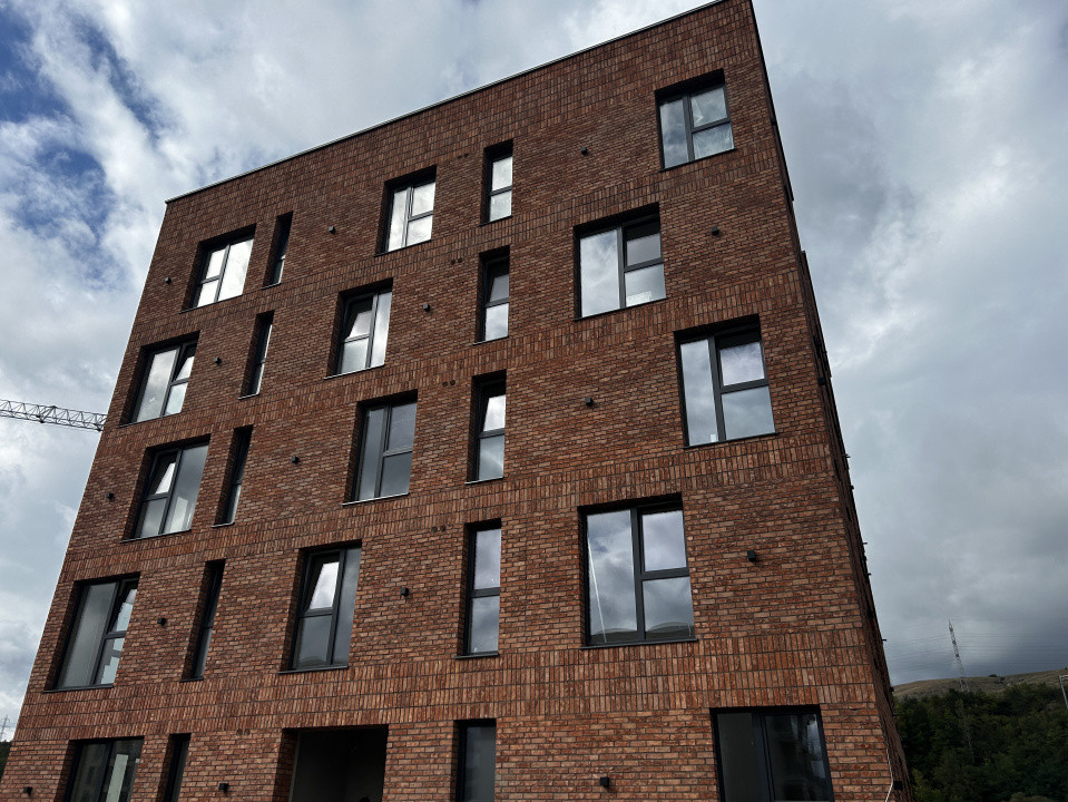 Apartament finisat cu 2  camere 40mp Tineretului bloc nou 