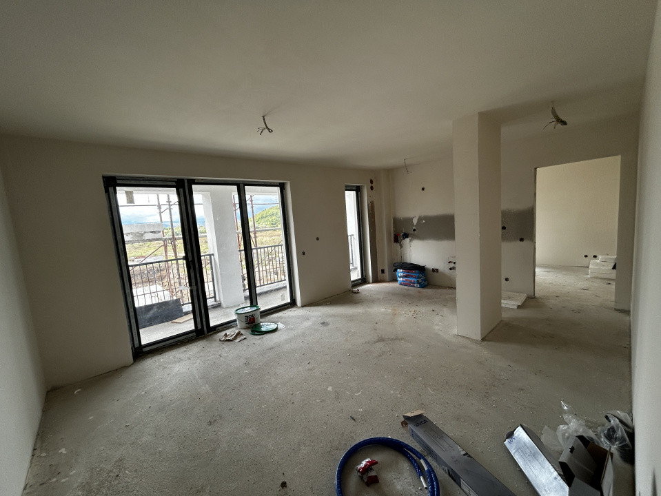 Apartament finisat cu 2  camere 40mp Tineretului bloc nou 