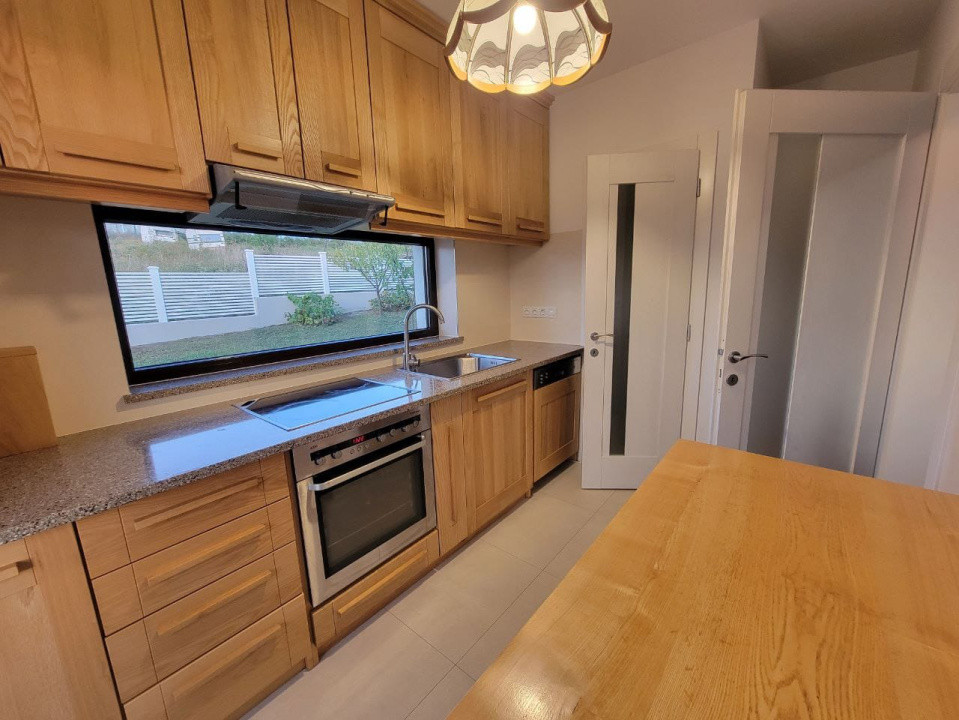 Casă tip duplex, 120 mp, 400 mp teren, 4 parcări, la cheie, zona Hub Educațional