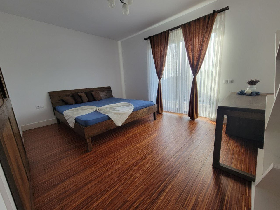 Casă tip duplex, 120 mp, 400 mp teren, 4 parcări, la cheie, zona Hub Educațional
