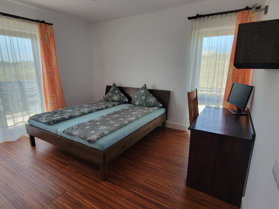 Casă tip duplex, 120 mp, 400 mp teren, 4 parcări, la cheie, zona Hub Educațional