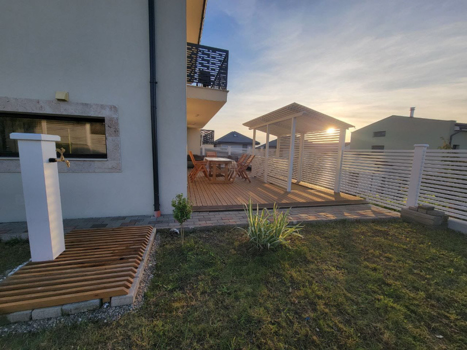 Casă tip duplex, 120 mp, 400 mp teren, 4 parcări, la cheie, zona Hub Educațional