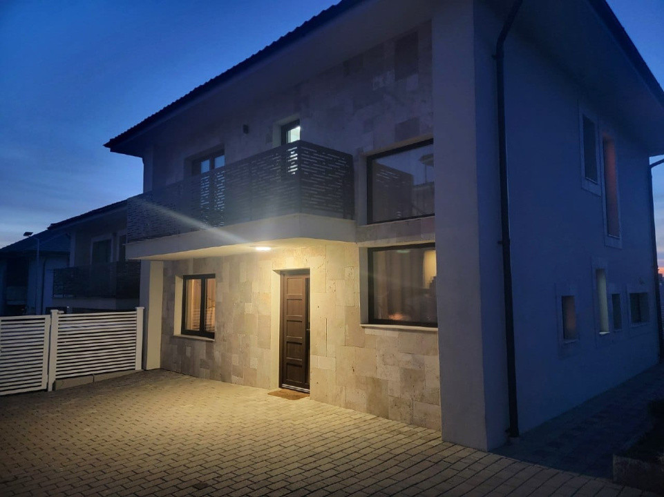 Casă tip duplex, 120 mp, 400 mp teren, 4 parcări, la cheie, zona Hub Educațional