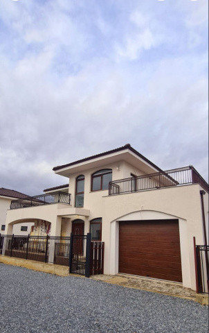 Teren cu autorizatie de constructie si fundatia turnata Dezmir