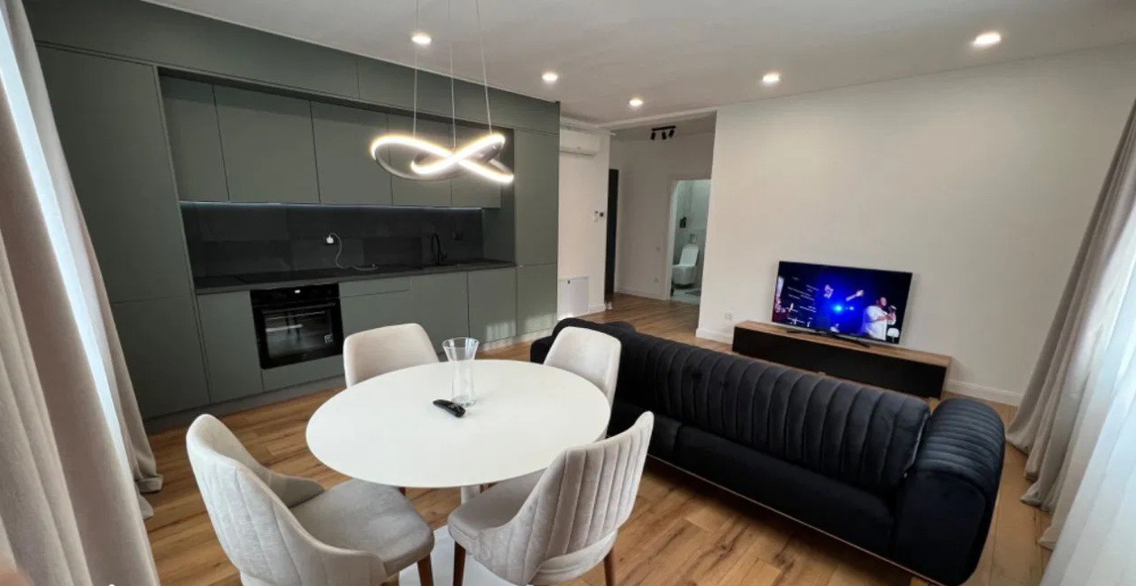 Apartament Central, 2 camere, 2 locuri de parcare, Zona Centrala