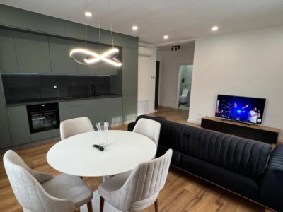 Apartament Central, 2 camere, 2 locuri de parcare, Zona Centrala