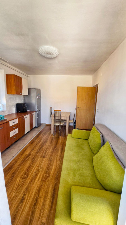 Apartament 2 camere ,45mp,zona buna ziua 