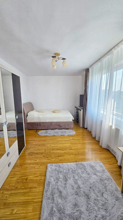 Apartament 2 camere ,45mp,zona buna ziua 