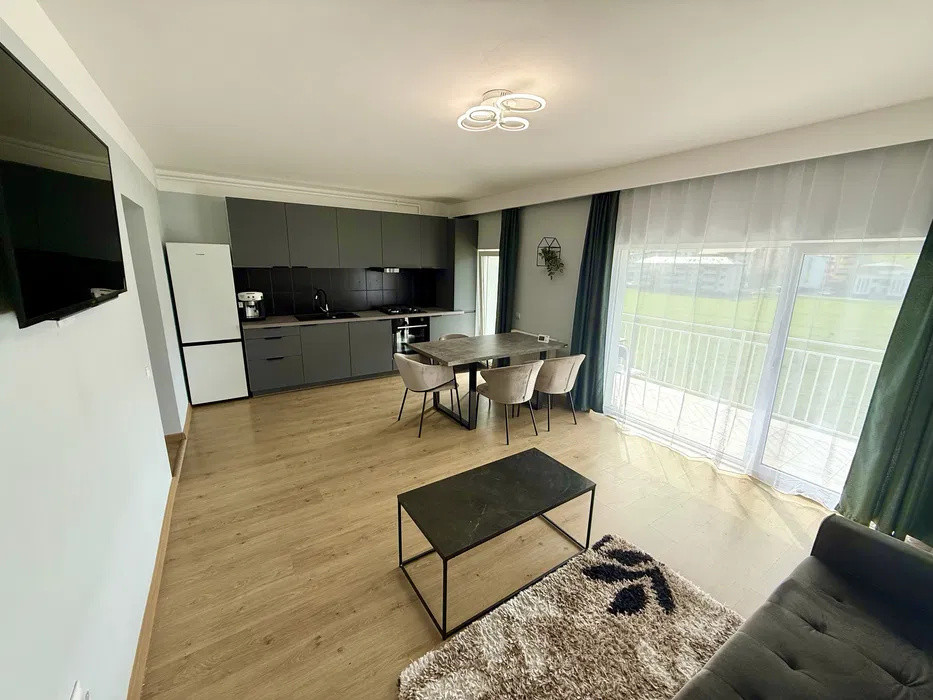 Apartament cu 2 camere, 50 mp, 2 balcoane zona Porii