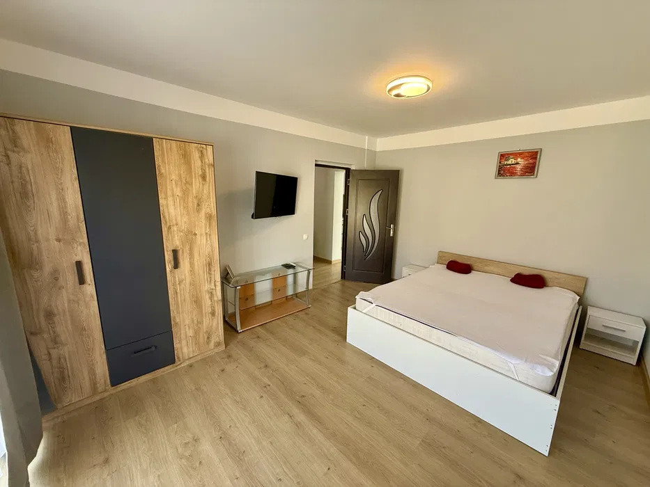 Apartament cu 2 camere, 50 mp, 2 balcoane zona Porii