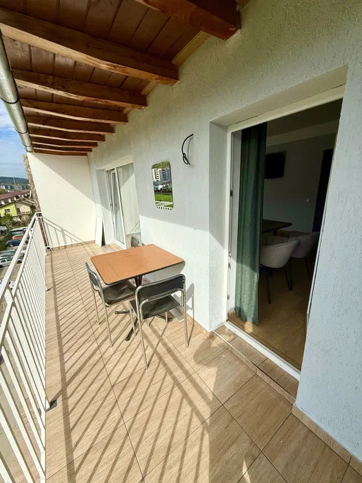 Apartament cu 2 camere, 50 mp, 2 balcoane zona Porii