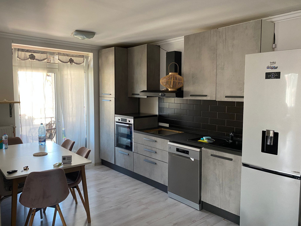  Apartament ultra finisat de inchiriat