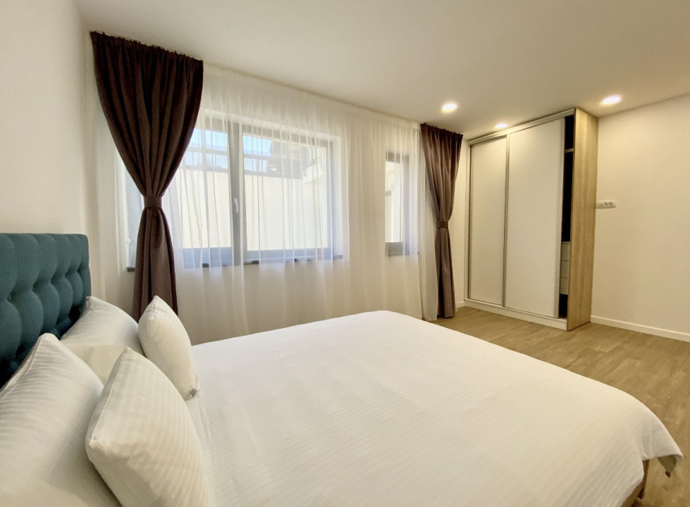 Apartament 2 camere,52mp,zona Plopilor 