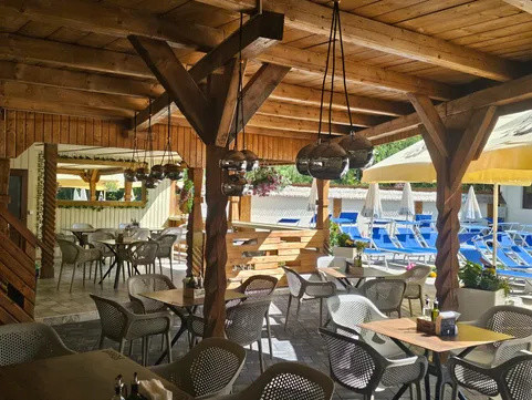 Cabana & pensiune de vanzare 