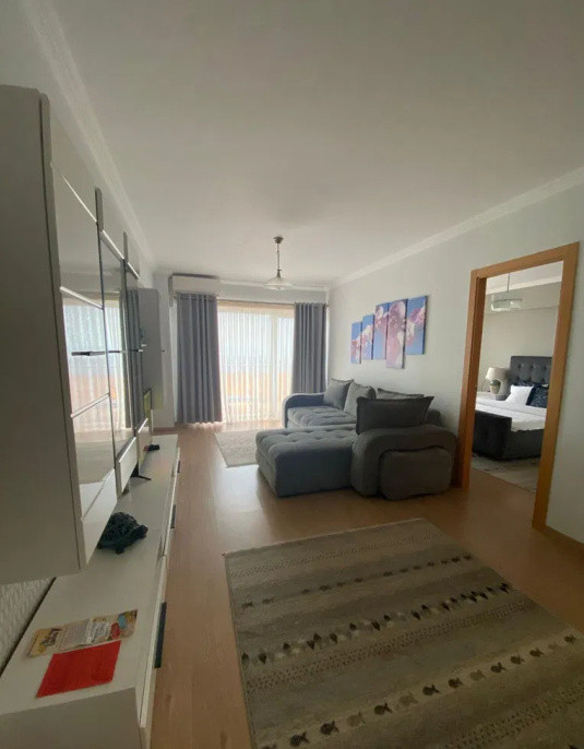 Apartament cu 2 camere, zona Intre Lacuri