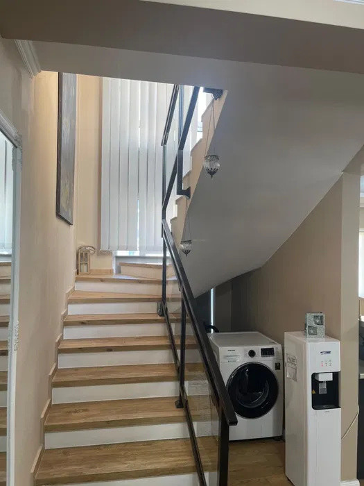 Apartament cu 2 camere,90mp,parcare, Zona Zorilor