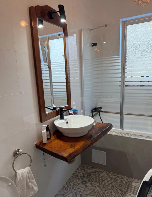 Apartament cu 2 camere, zona Intre Lacuri 