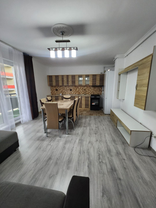 Apartament 3 Camere, 62mp, Zona Terra