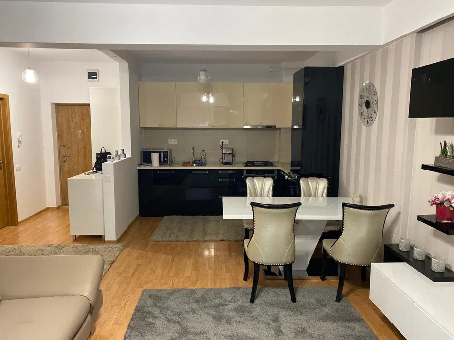 Apartament 2 camere cu curte si parcare