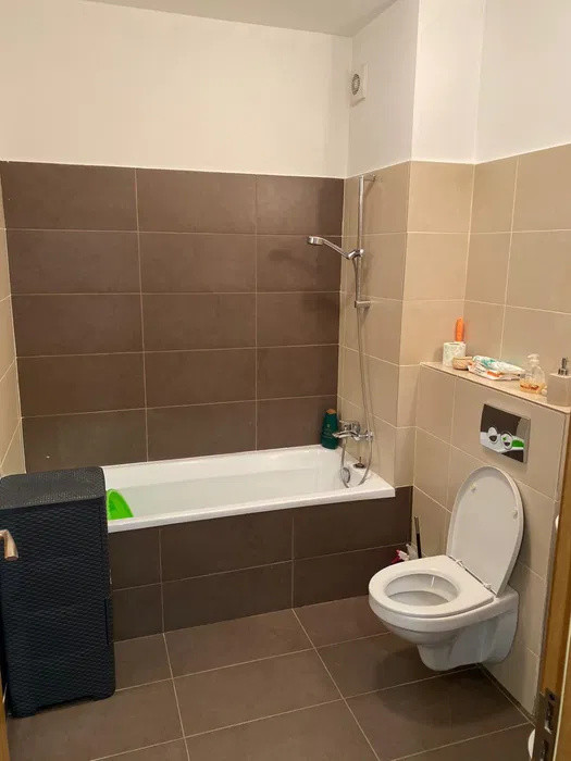 Apartament 2 camere cu curte si parcare