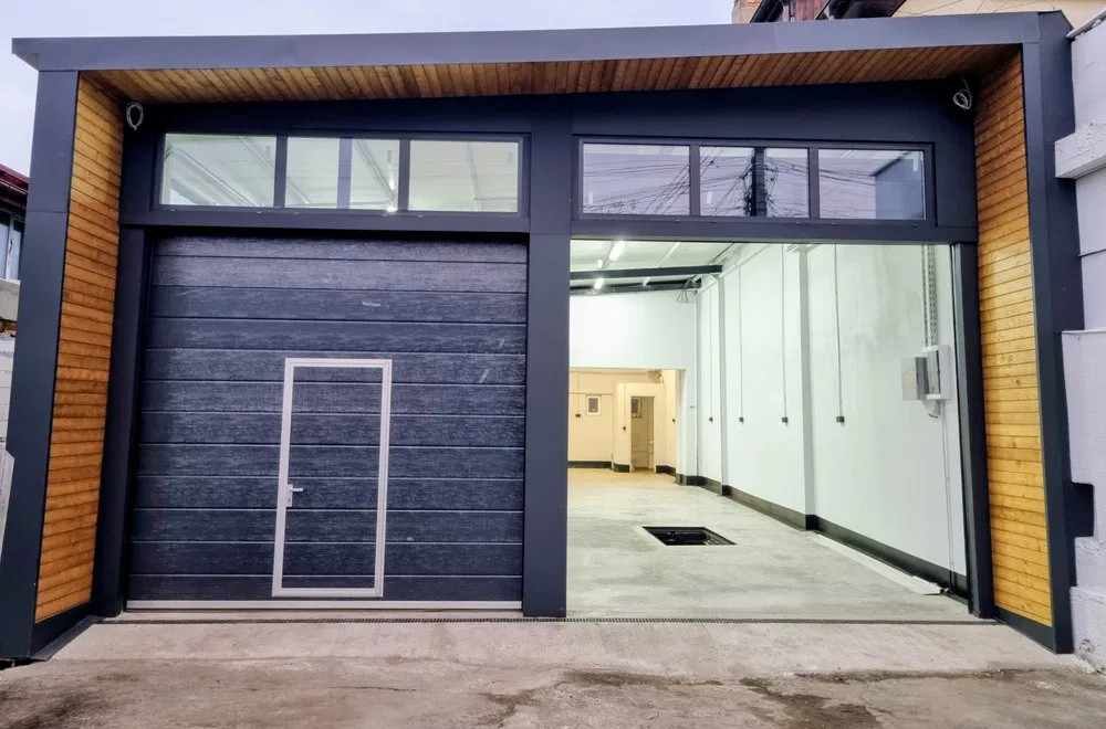 Hala 120 mp cartier Bulgaria