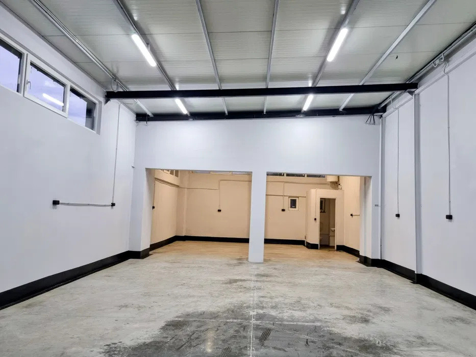 Hala 120 mp cartier Bulgaria