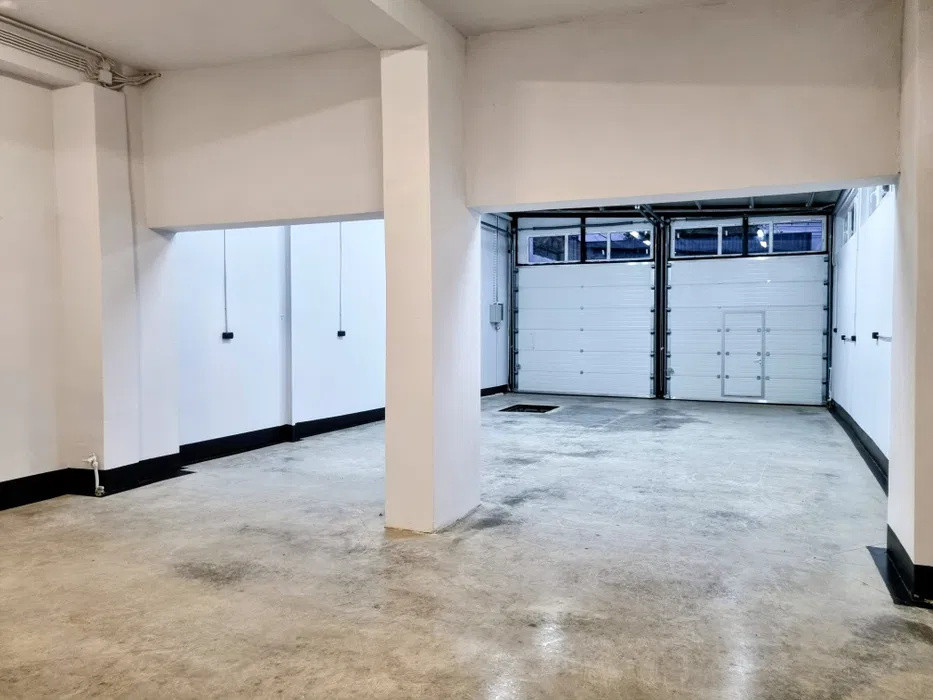 Hala 120 mp cartier Bulgaria