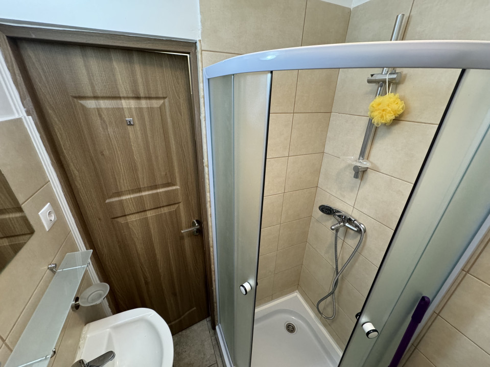 Garsoniera, 28 mp, ultracentral, zona Fac. Medicina