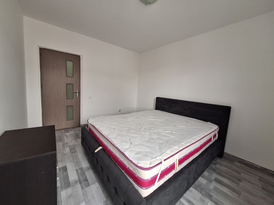 Apartament cu 2 camere, 50 mp, balcon, zona Cetatii