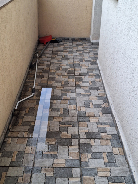 Apartament cu 2 camere, 50 mp, balcon, zona Cetatii