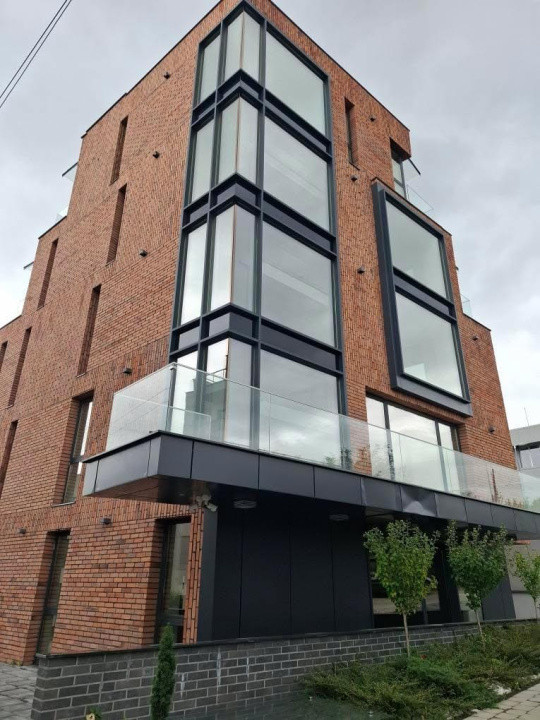 Cladire Spatiu Birouri, Europa