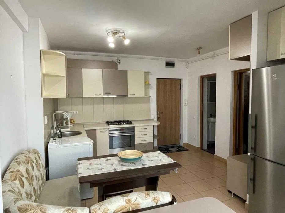 Apartament cu 2 camere,45mp, Zona Semicentrala