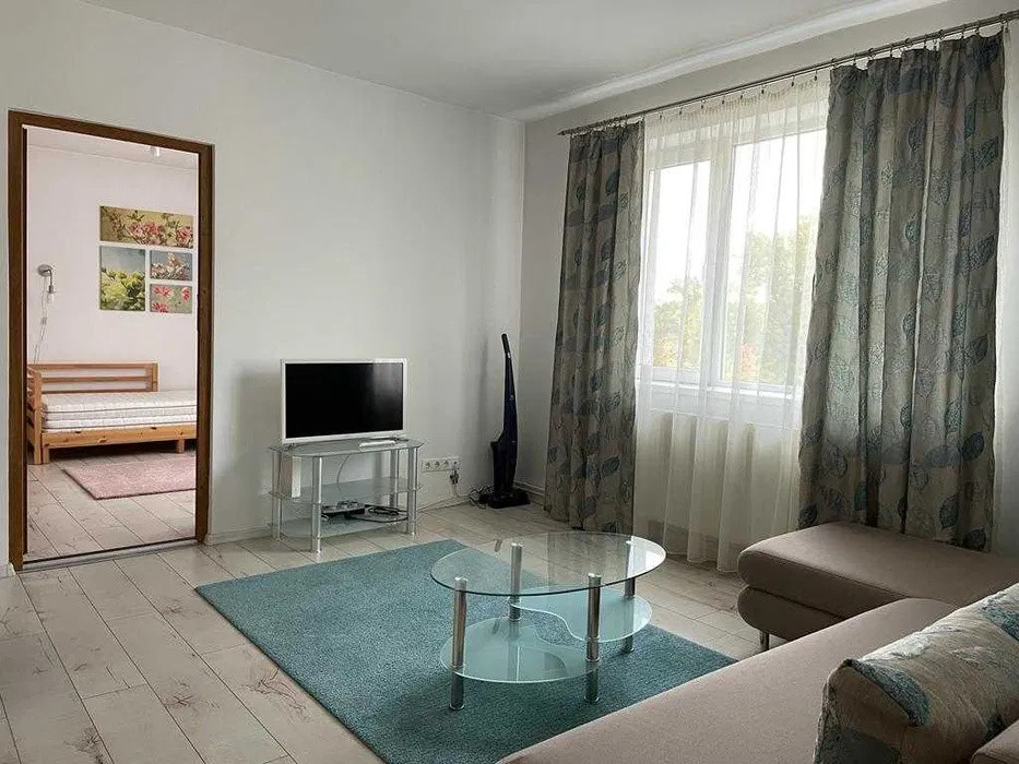 Apartament cu 2 camere,45mp, Zona Semicentrala