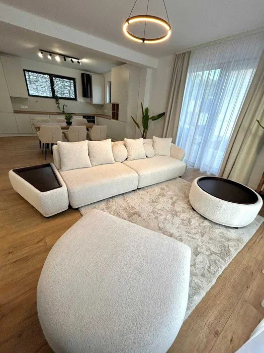 Casa cu 3 camere,140mp, Garaj, Panouri, Popesti Valea Seaca 