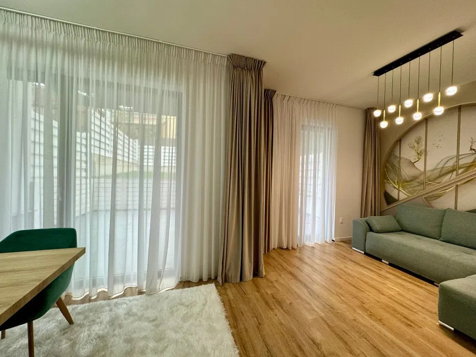 Casa cu 3 camere,132mp,garaj, Zona Borhanci