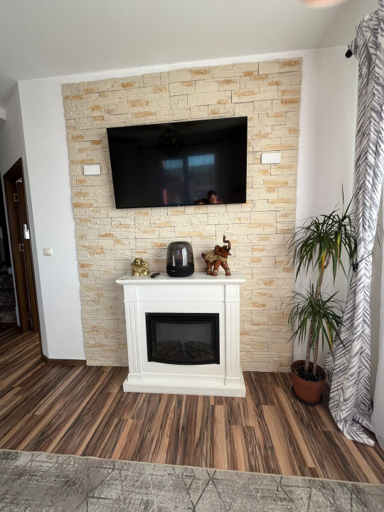 Apartament 4 camere, 2 niveluri, 135 mp, în zona Cetății – cu parcare inclusă!