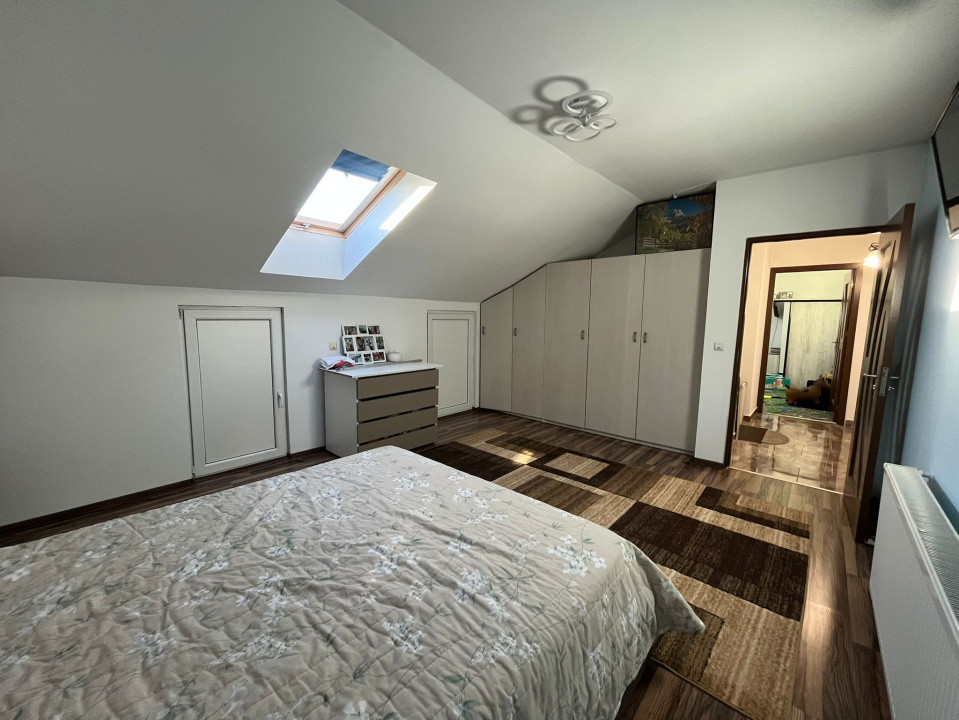 Apartament 4 camere, 2 niveluri, 135 mp, în zona Cetății – cu parcare inclusă!