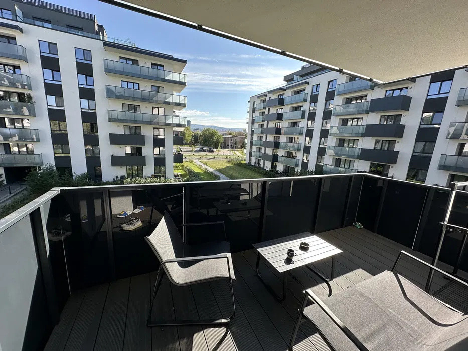 Apartament cu 3 camere,75mp, parcare,Liberty Residential