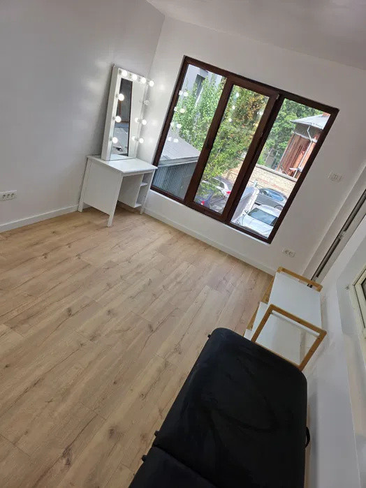 Camera pentru Cosmetica, zona Centrata