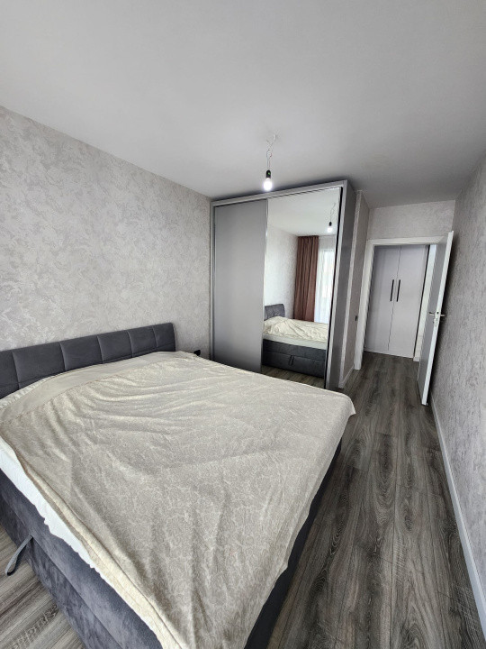 Apartament cu 3 camere, 55 mp, zona Eroilor