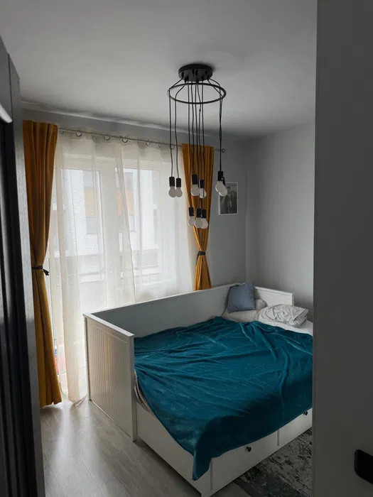 Apartament cu 2 camere, 45 mp, parcare 2 balcoane, zona Terra