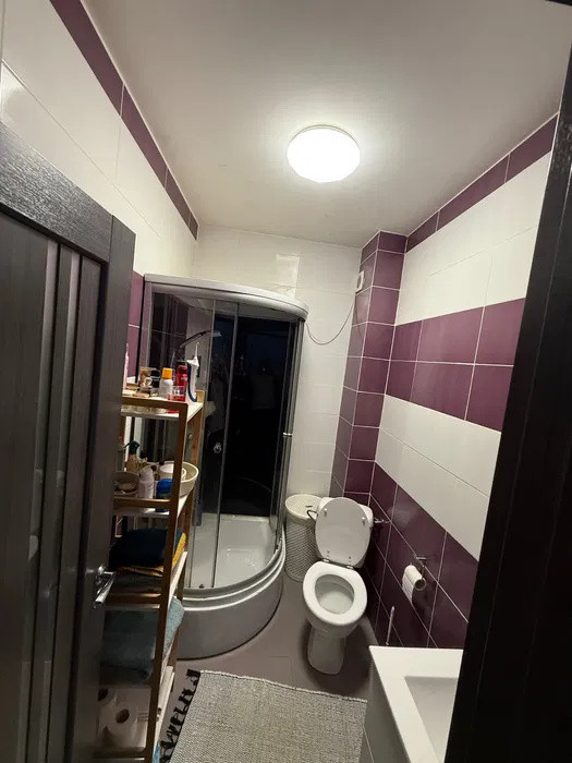 Apartament cu 2 camere, 45 mp, parcare 2 balcoane, zona Terra