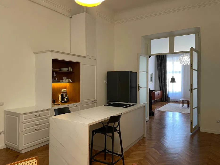 Apartament cu 4 camere,125mp, Zona Centru