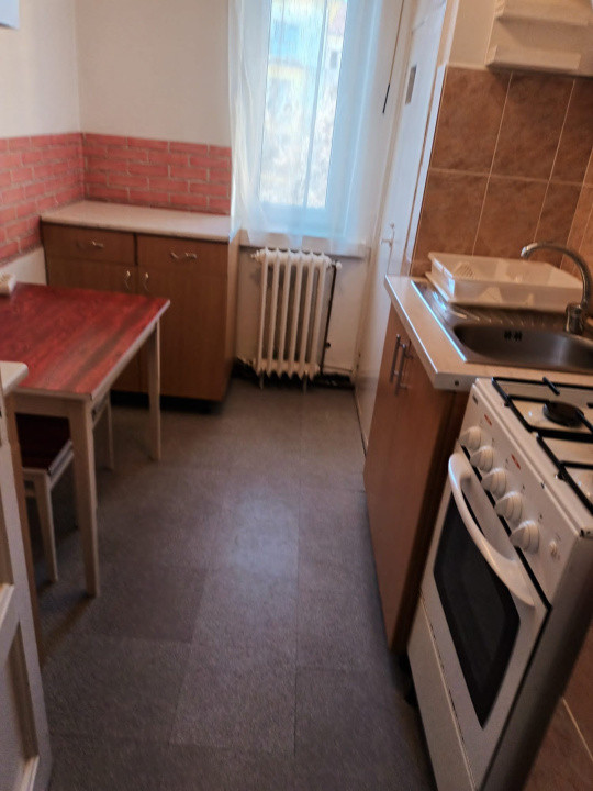 Apartament cu 2 camere, zona Gruia