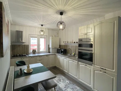 Apartament cu 4 dormitoare,80mp,parcare, Zona Zorilor