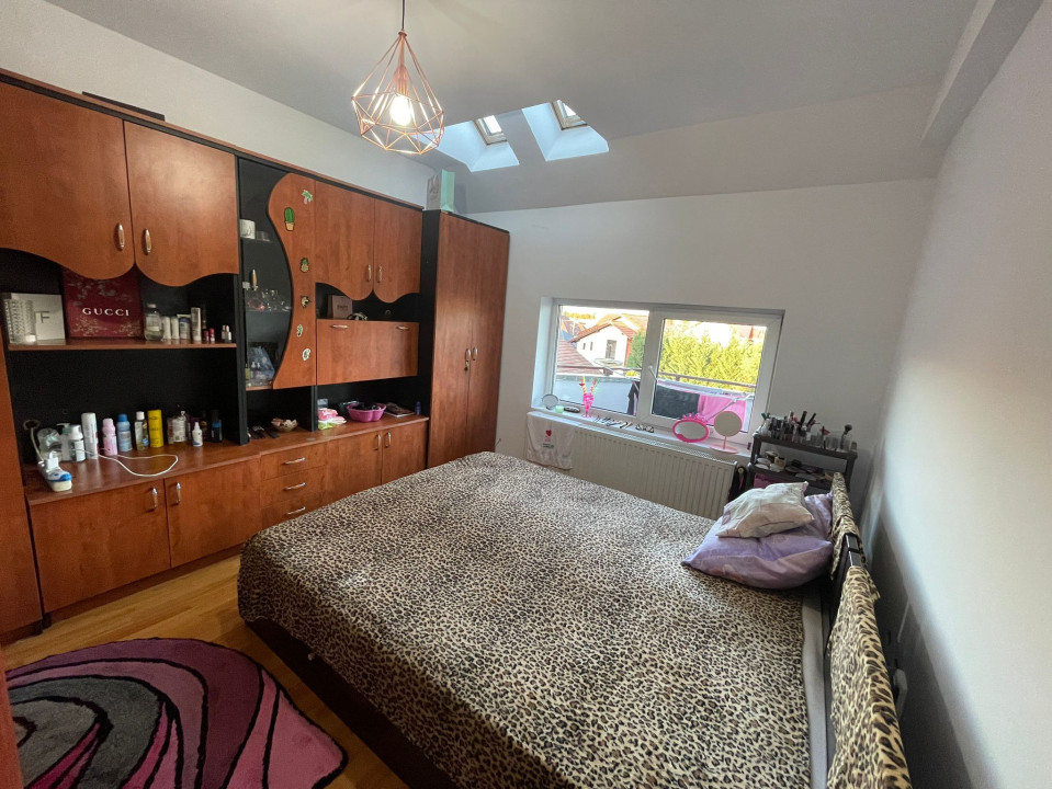 Apartament de 3 camere,78 mp, pe 2 nivele zona Tautiului