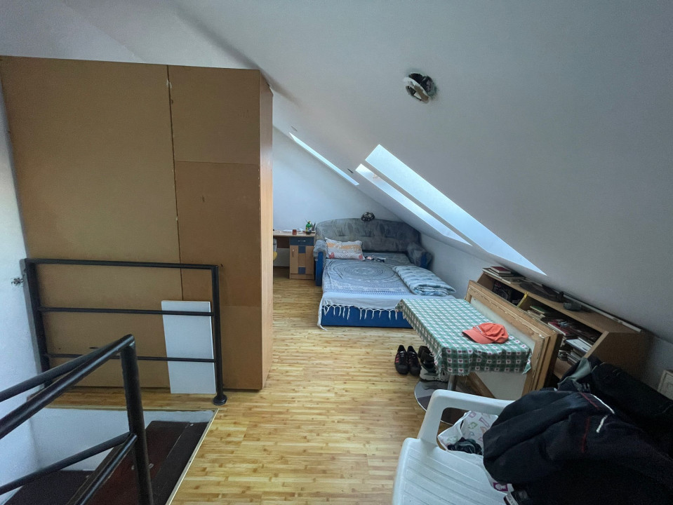 Apartament de 3 camere,78 mp, pe 2 nivele zona Tautiului