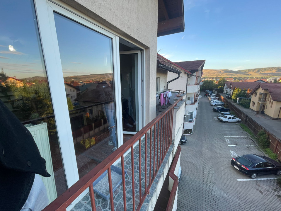 Apartament de 3 camere,78 mp, pe 2 nivele zona Tautiului