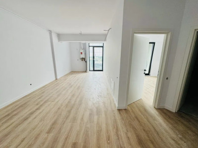 Apartament cu 2 camere, 46 mp, balcon, zona BMW