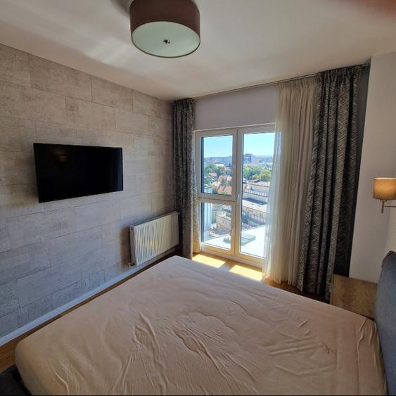 Apartament cu 3 camere,80mp,parcare,,Zona centru